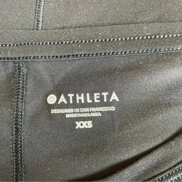 Athleta essence flow top solid black 11726 - Picture 4 of 6